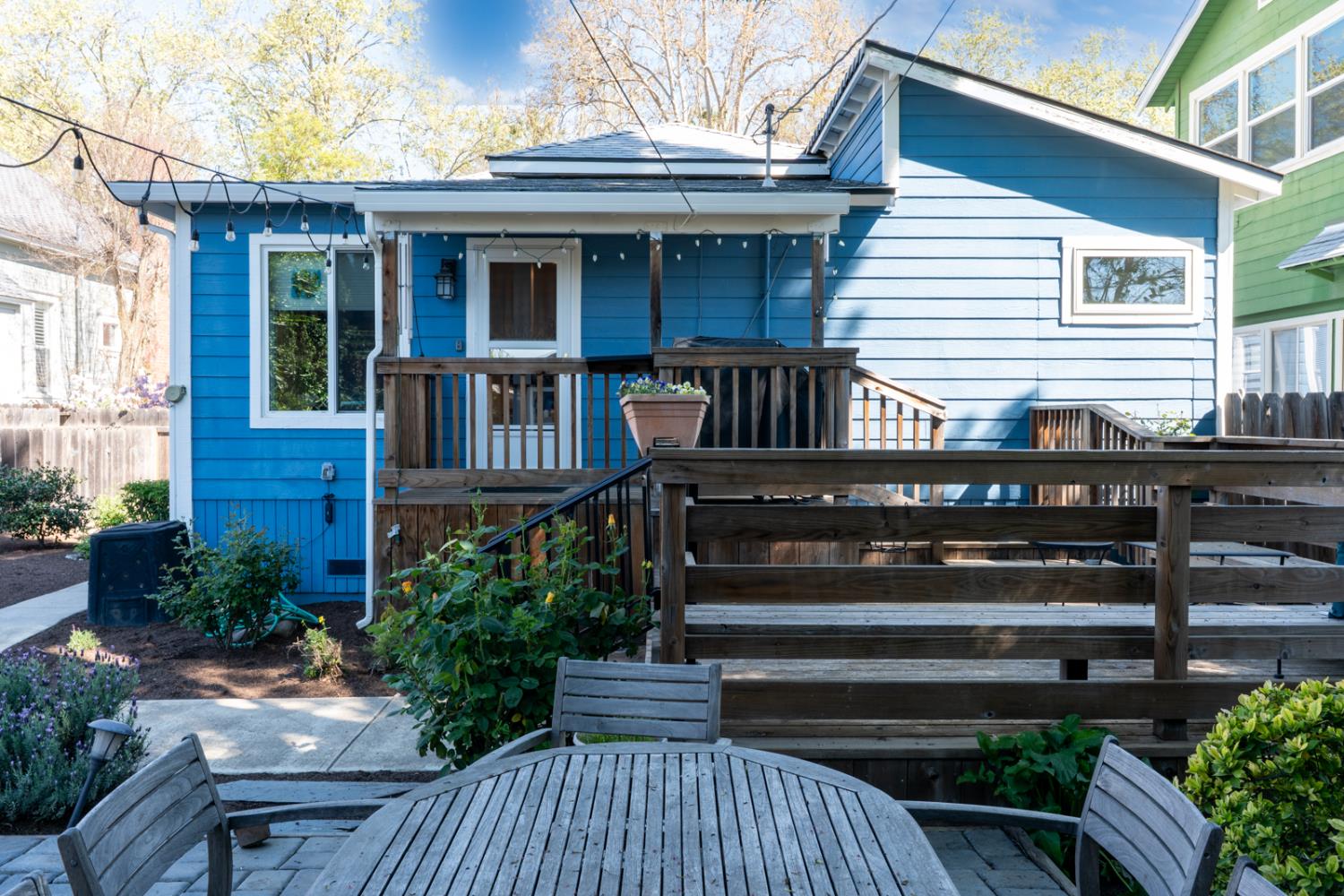 328 W 21st St, Merced, CA 95340