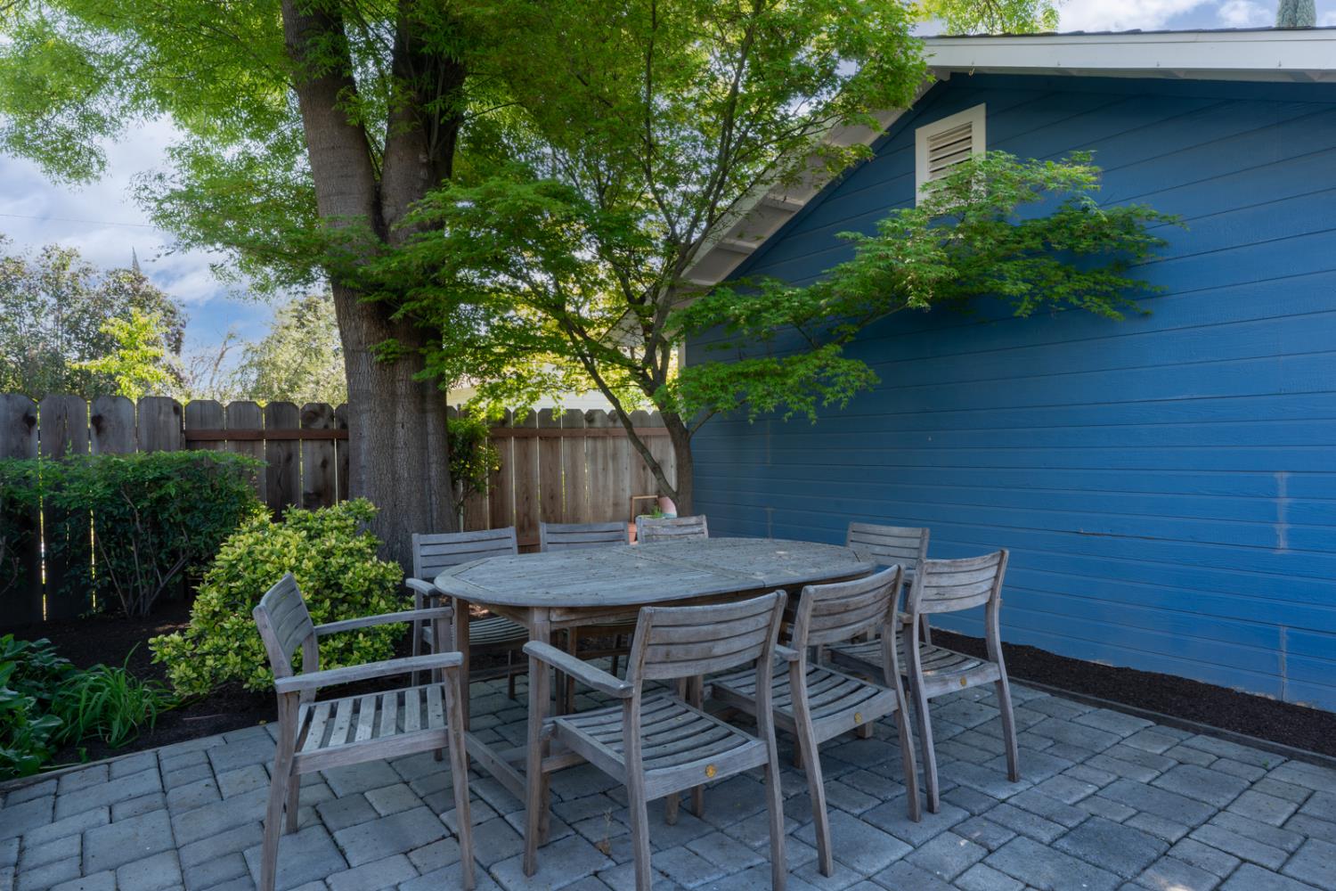 328 W 21st St, Merced, CA 95340