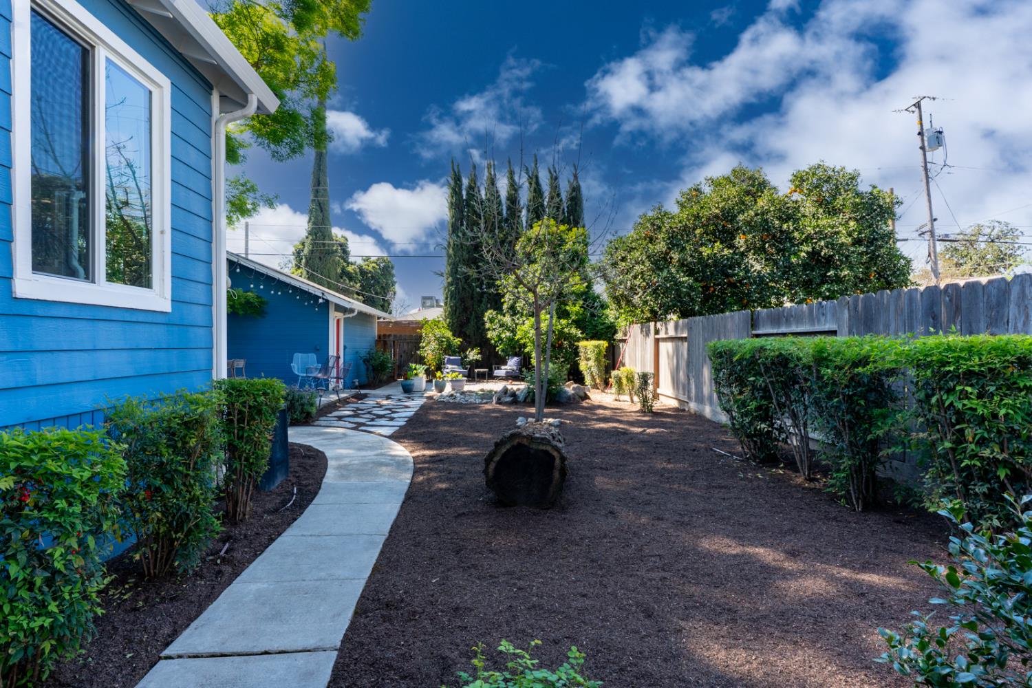 328 W 21st St, Merced, CA 95340