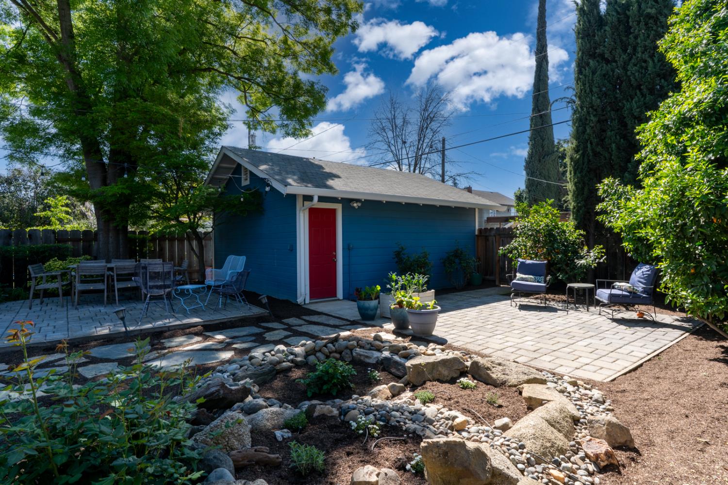 328 W 21st St, Merced, CA 95340