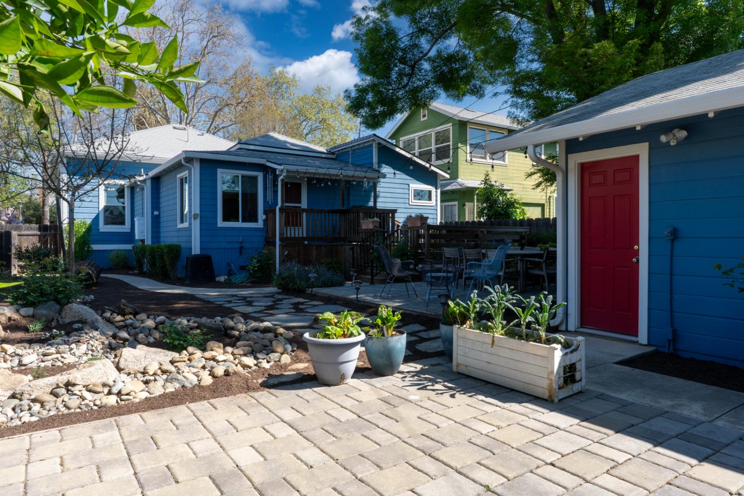 328 W 21st St, Merced, CA 95340