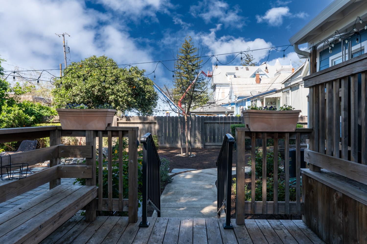 328 W 21st St, Merced, CA 95340