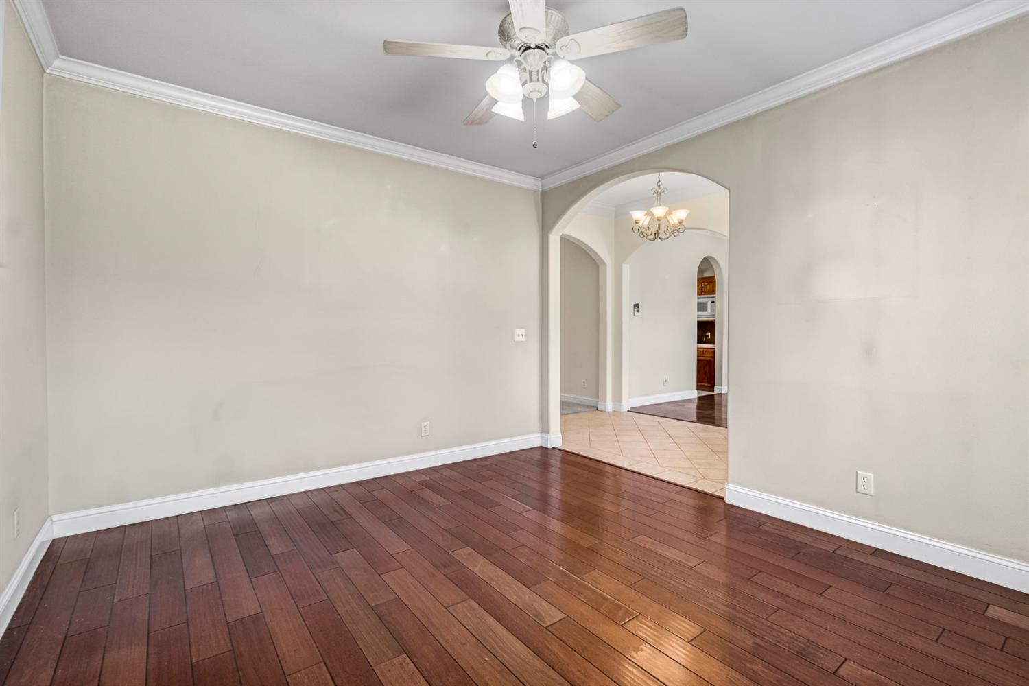 26041 Wayside Dr, Madera, CA 93638