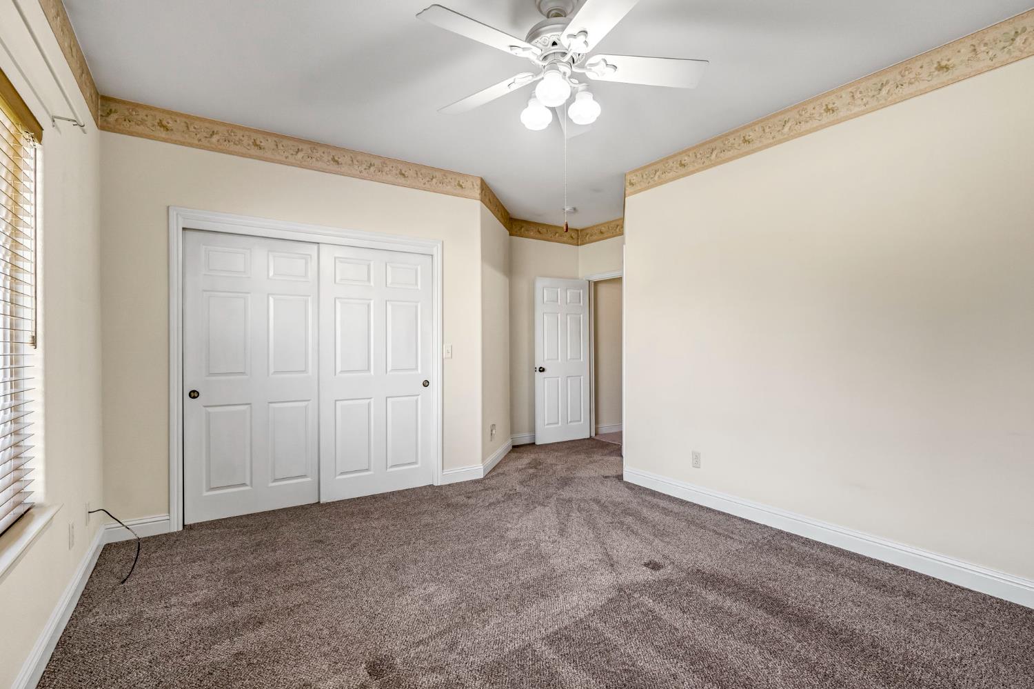 26041 Wayside Dr, Madera, CA 93638