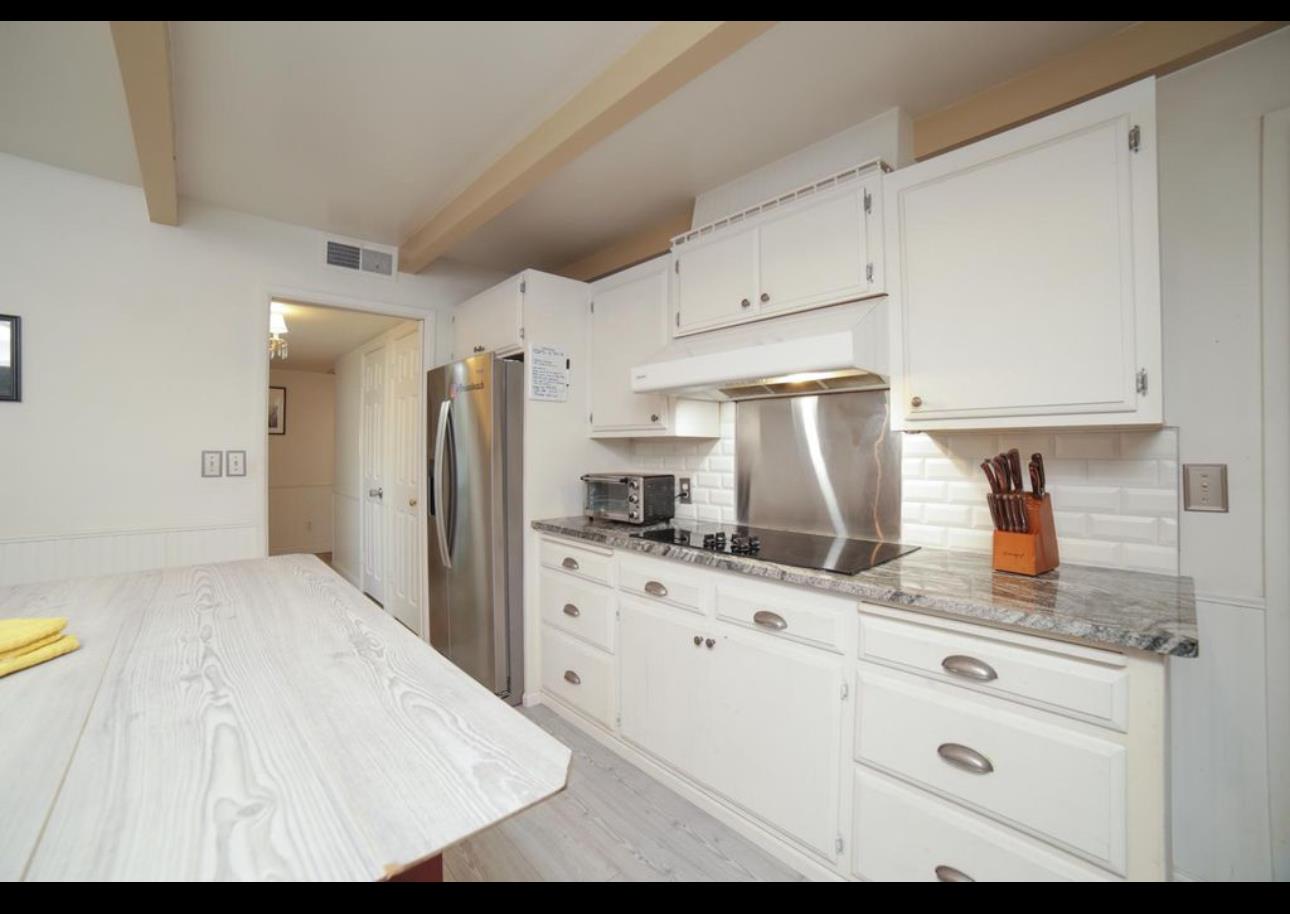 5543 N 7Th St, Fresno, CA 93710