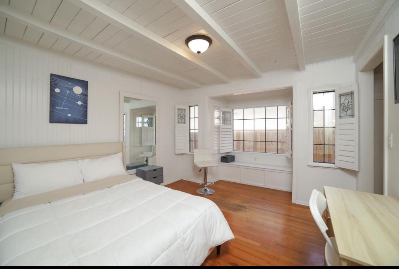 5543 N 7Th St, Fresno, CA 93710