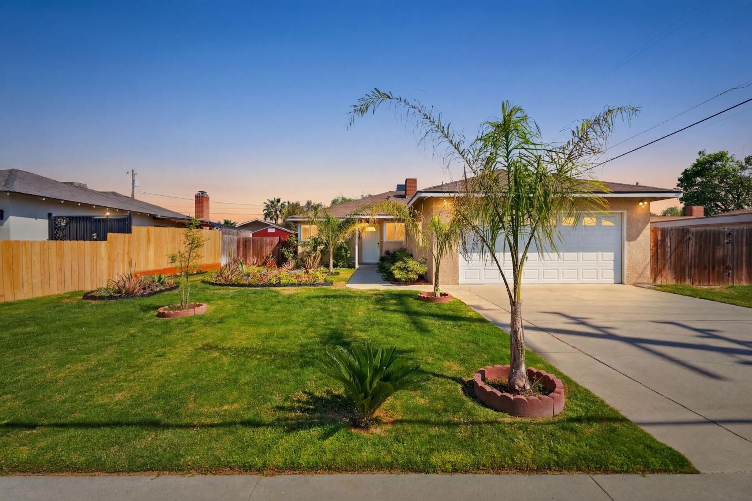 1931 N Douty St, Hanford, CA 93230