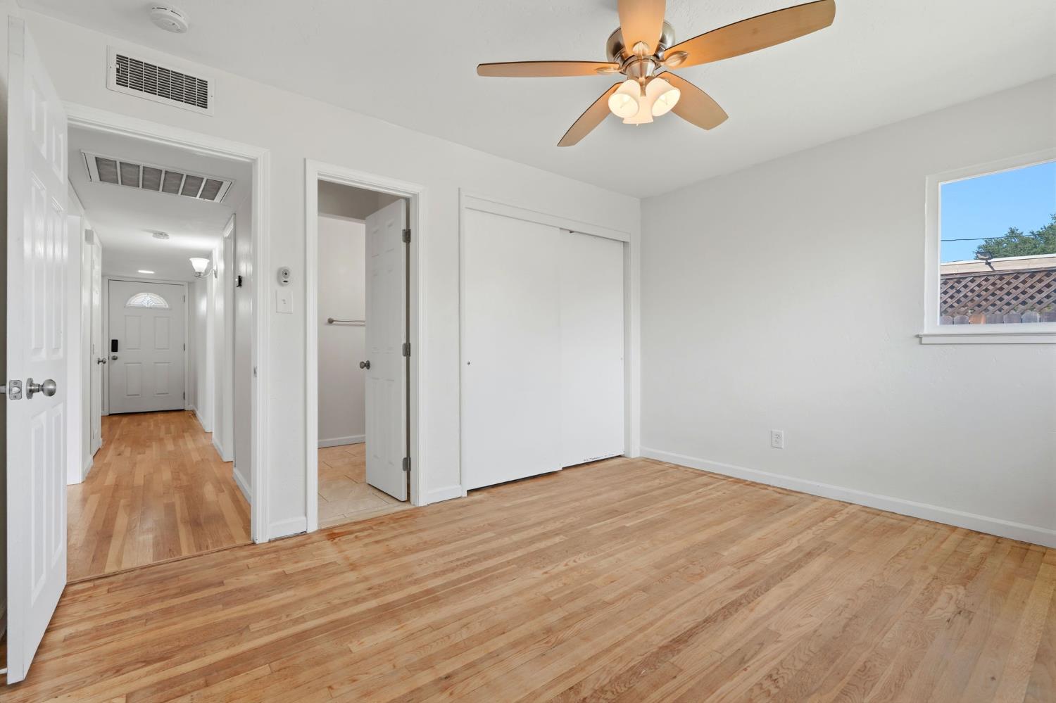 1931 N Douty St, Hanford, CA 93230