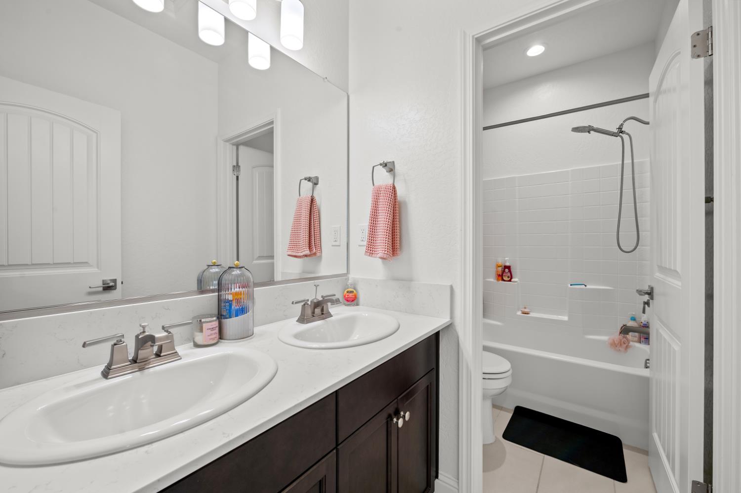 6254 W Holland Ave, Fresno, CA 93723