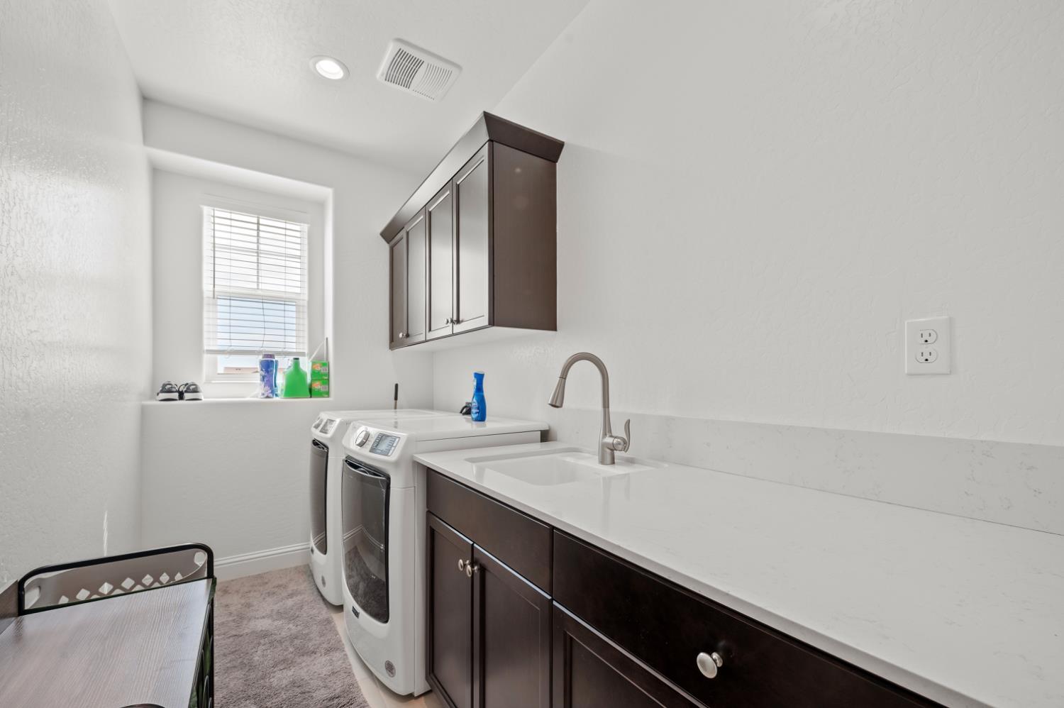 6254 W Holland Ave, Fresno, CA 93723