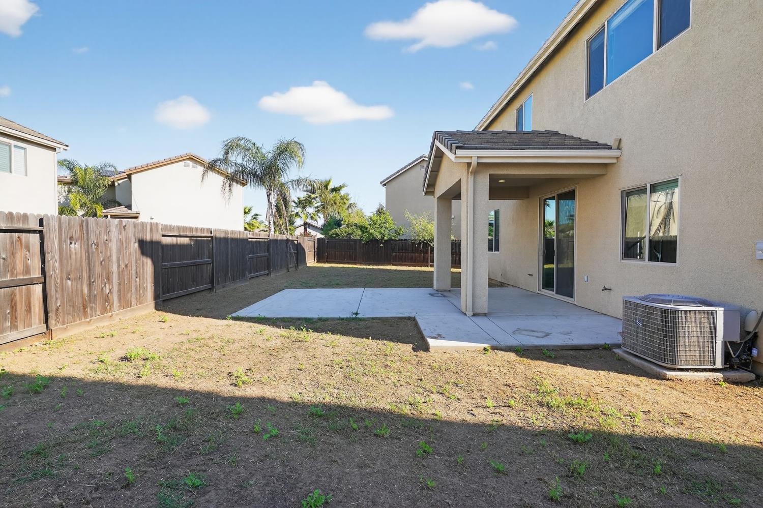 3077 N Hanalei Ave, Fresno, CA 93737