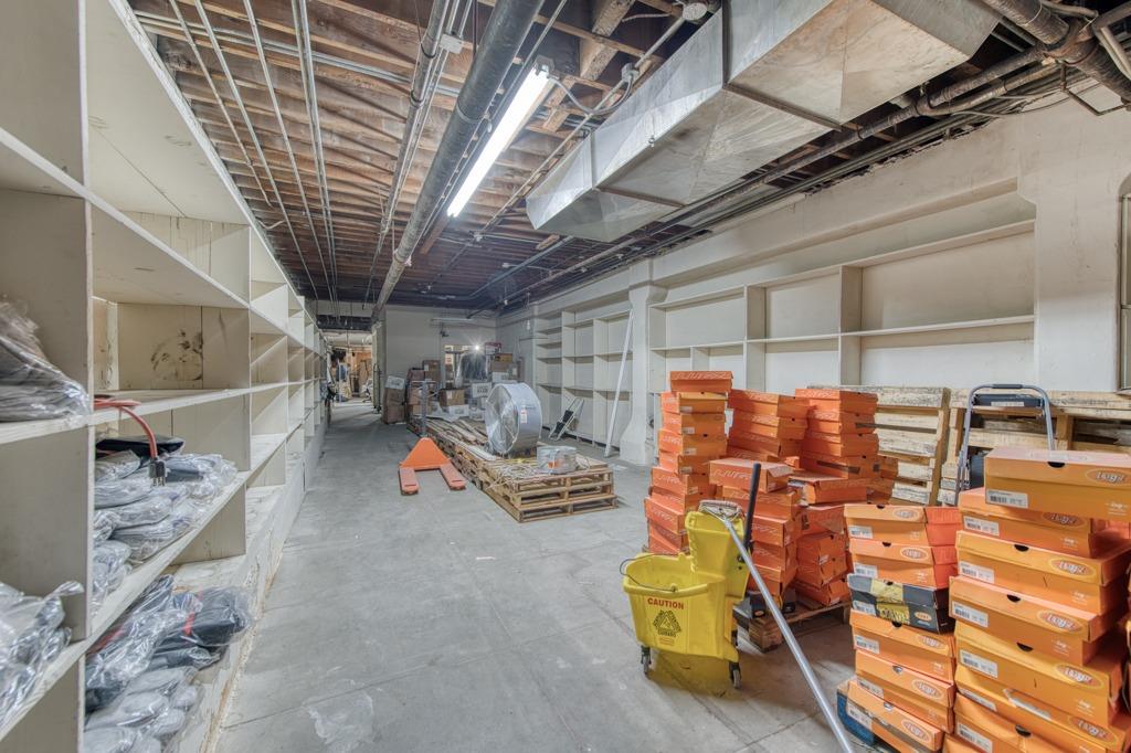 1045 Fulton St, Fresno, CA 93721