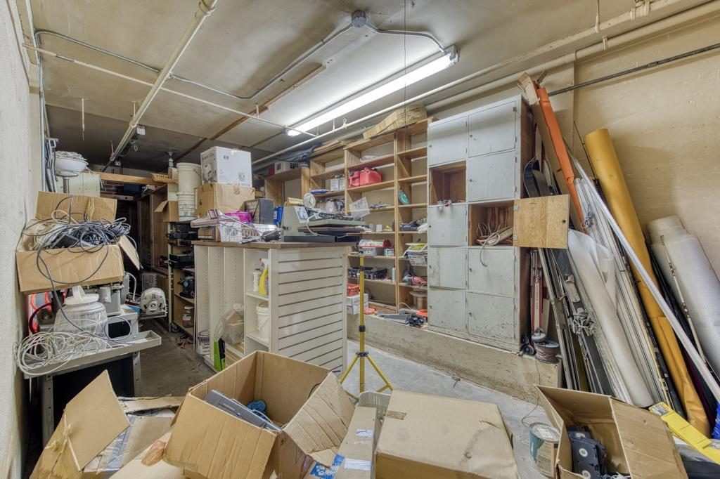 1045 Fulton St, Fresno, CA 93721