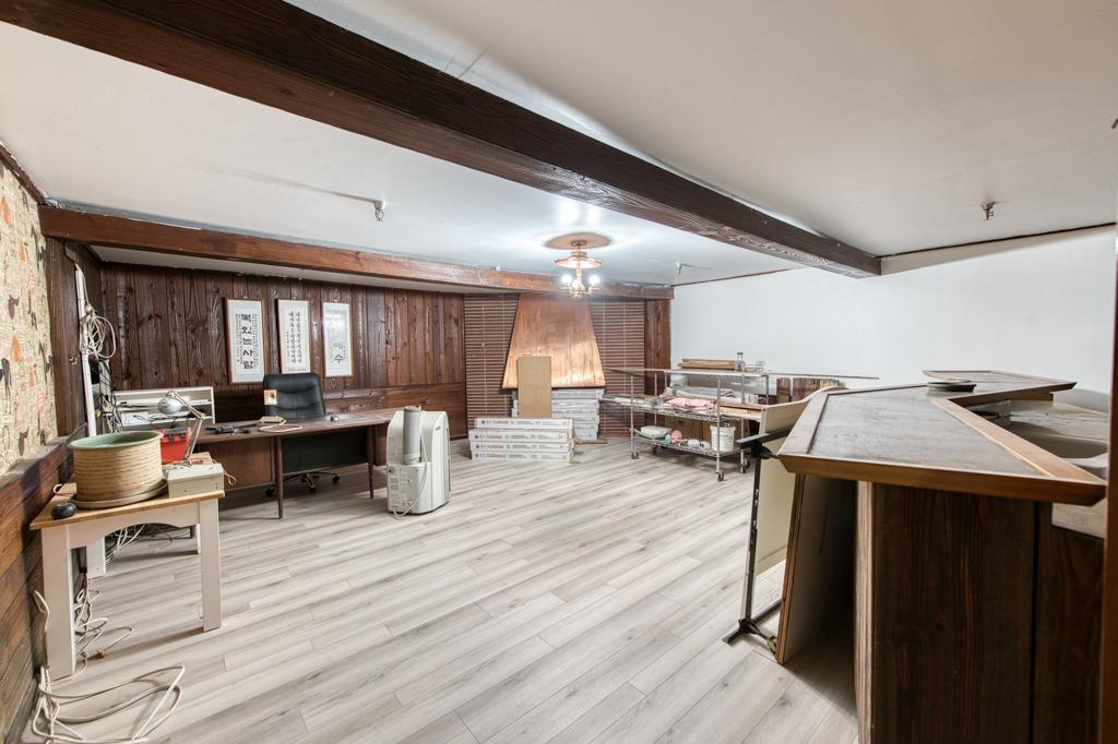 1045 Fulton St, Fresno, CA 93721