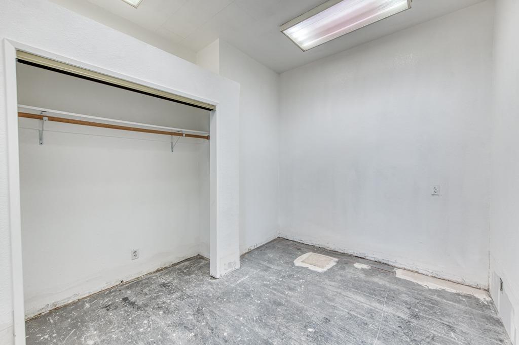 1045 Fulton St, Fresno, CA 93721