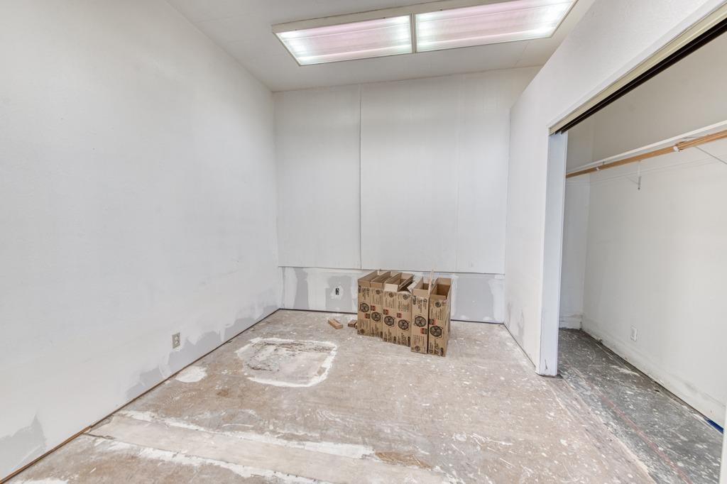 1045 Fulton St, Fresno, CA 93721