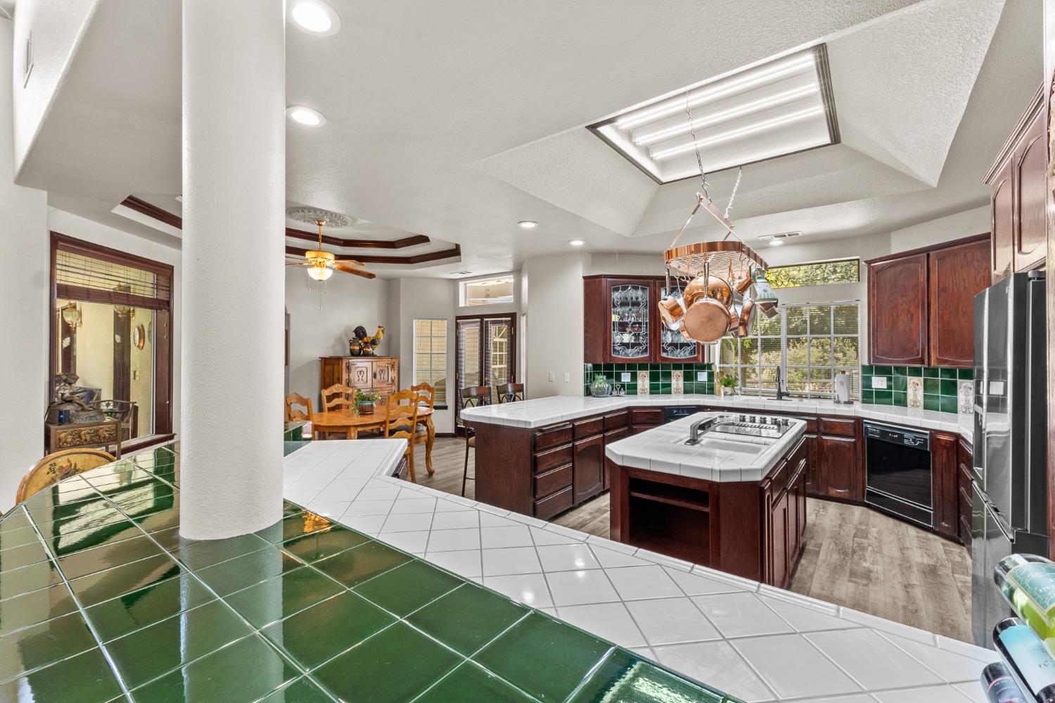 32933 Success Valley Dr, Porterville, CA 93257