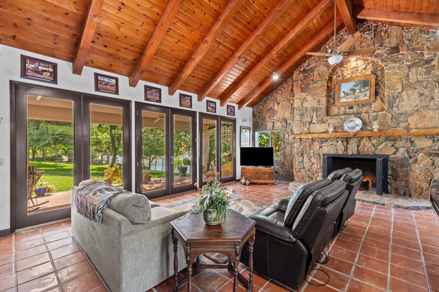 32933 Success Valley Dr, Porterville, CA 93257