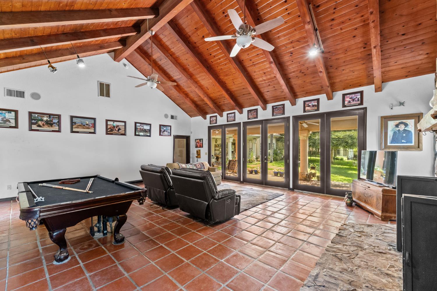 32933 Success Valley Dr, Porterville, CA 93257