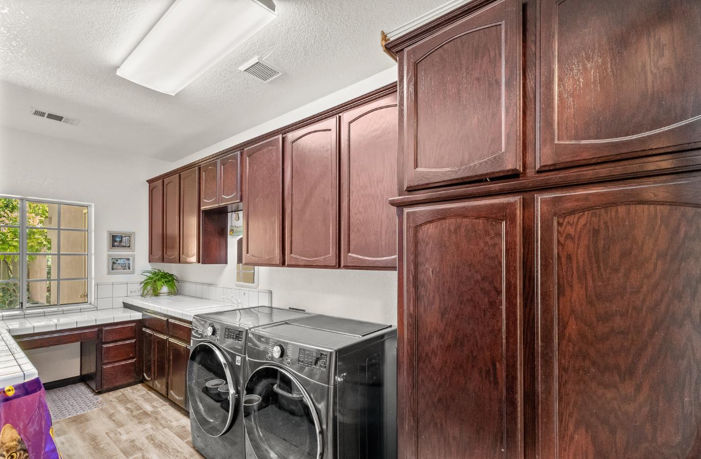 32933 Success Valley Dr, Porterville, CA 93257