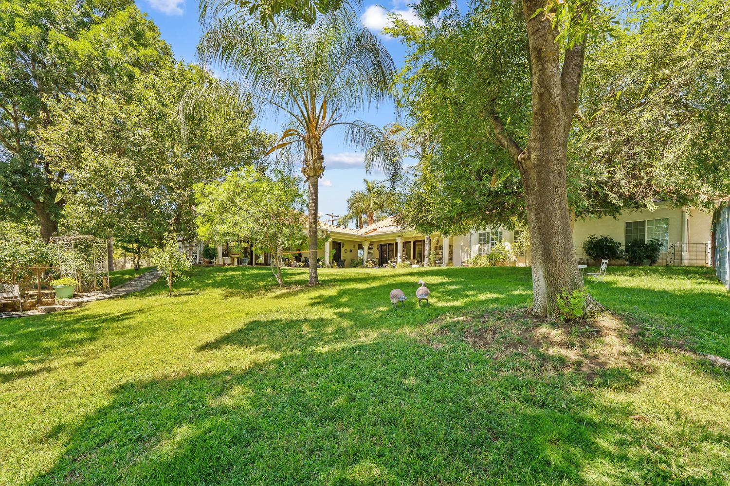 32933 Success Valley Dr, Porterville, CA 93257