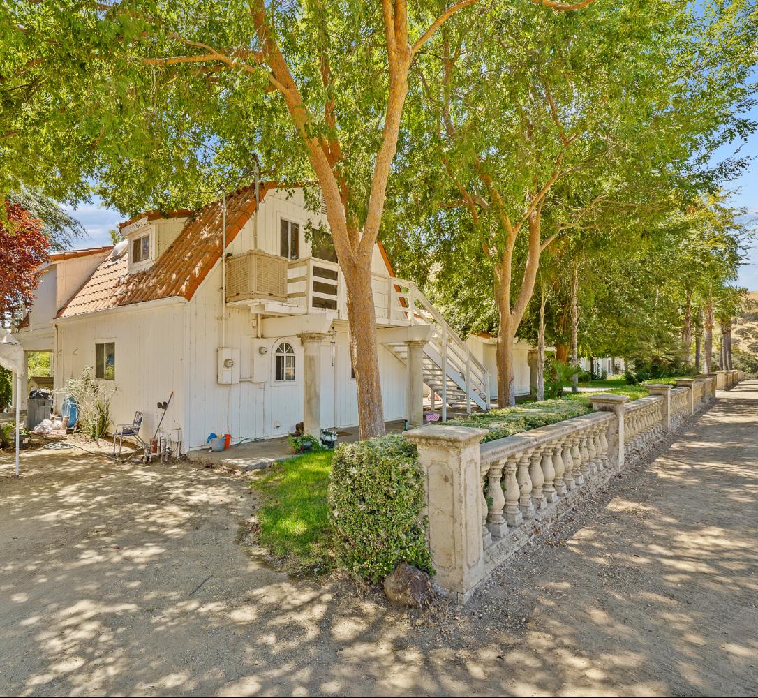 32933 Success Valley Dr, Porterville, CA 93257