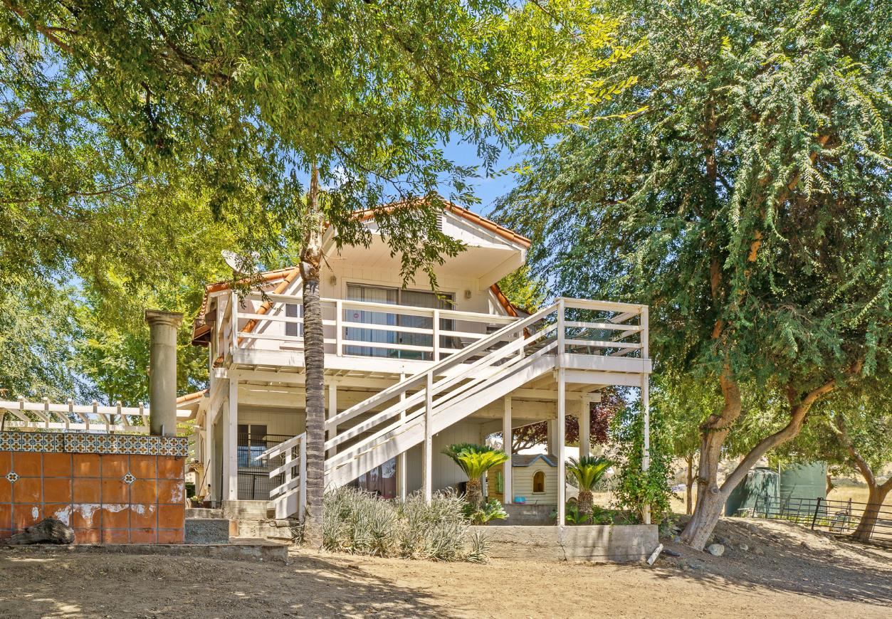 32933 Success Valley Dr, Porterville, CA 93257