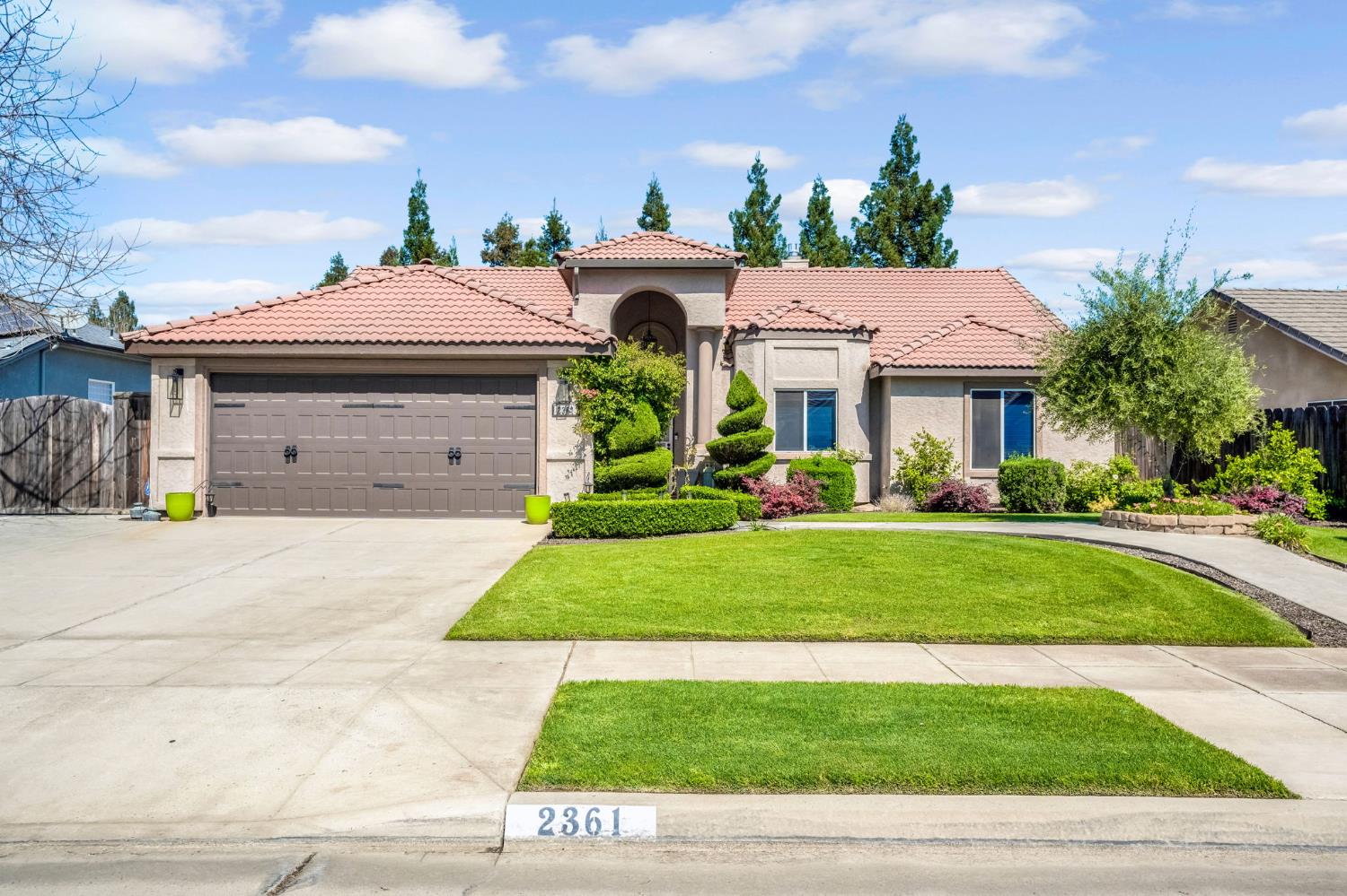 2361 Cromwell Ave, Clovis, CA 93611