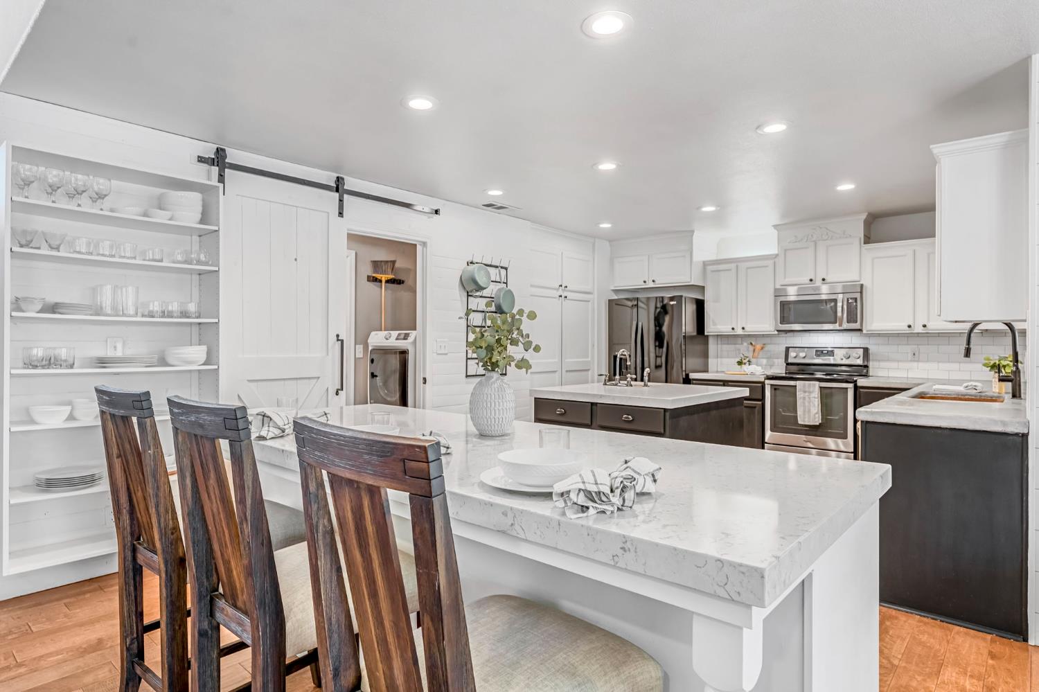 2361 Cromwell Ave, Clovis, CA 93611