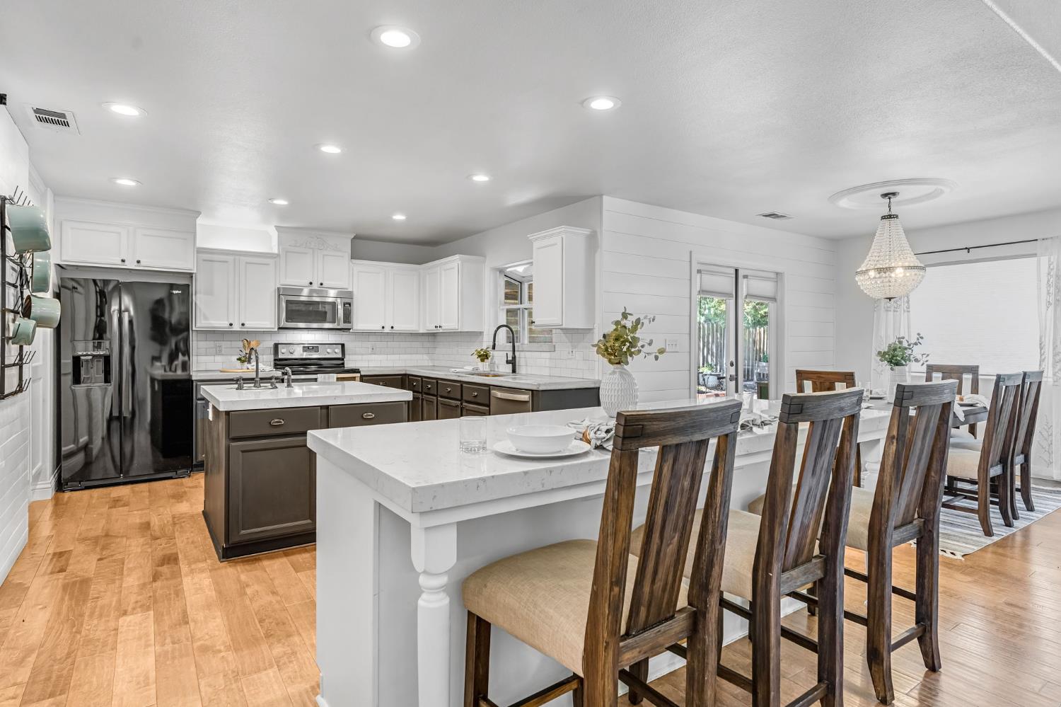 2361 Cromwell Ave, Clovis, CA 93611