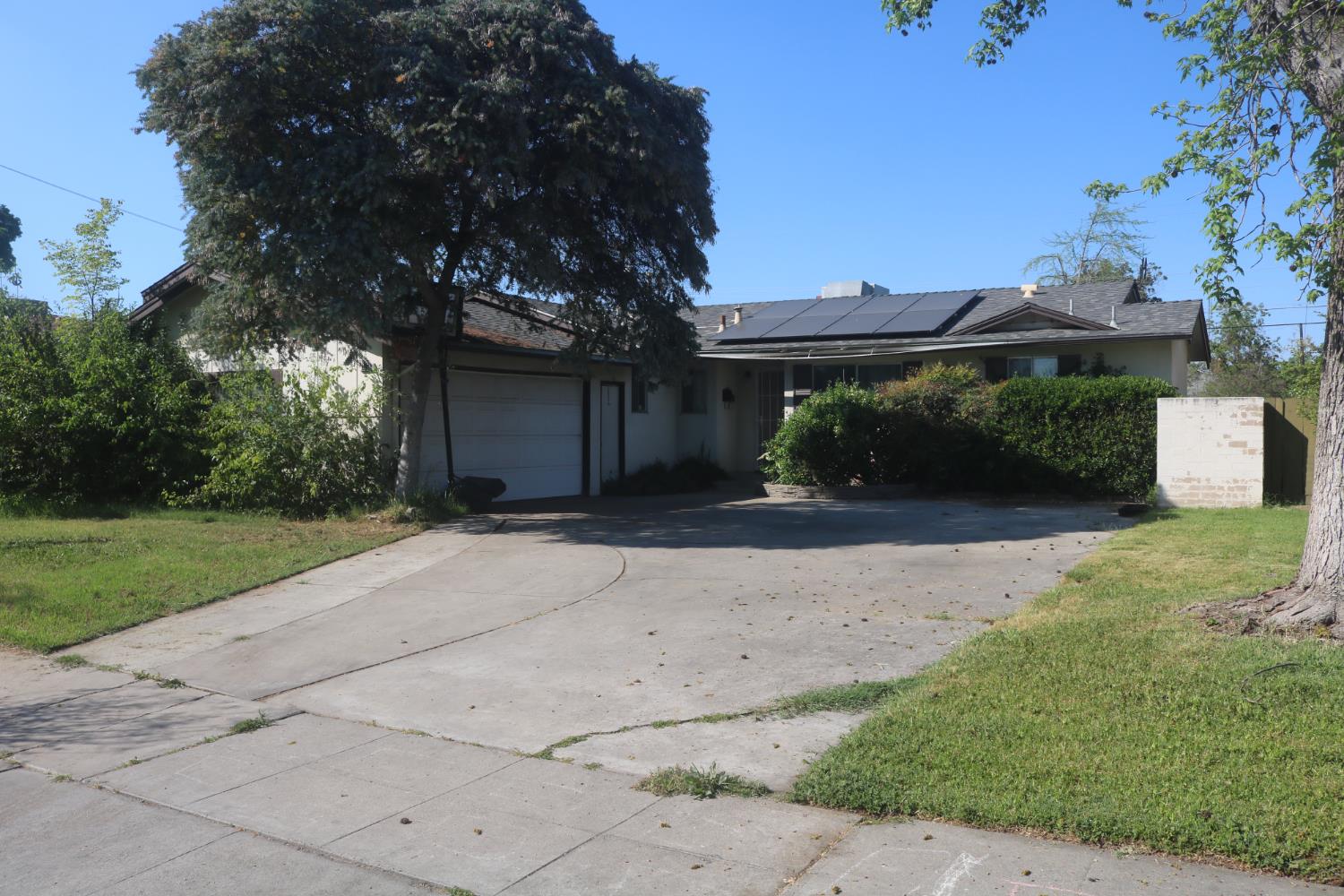 2807 6735 E Garland Ave, Fresno, CA 93726