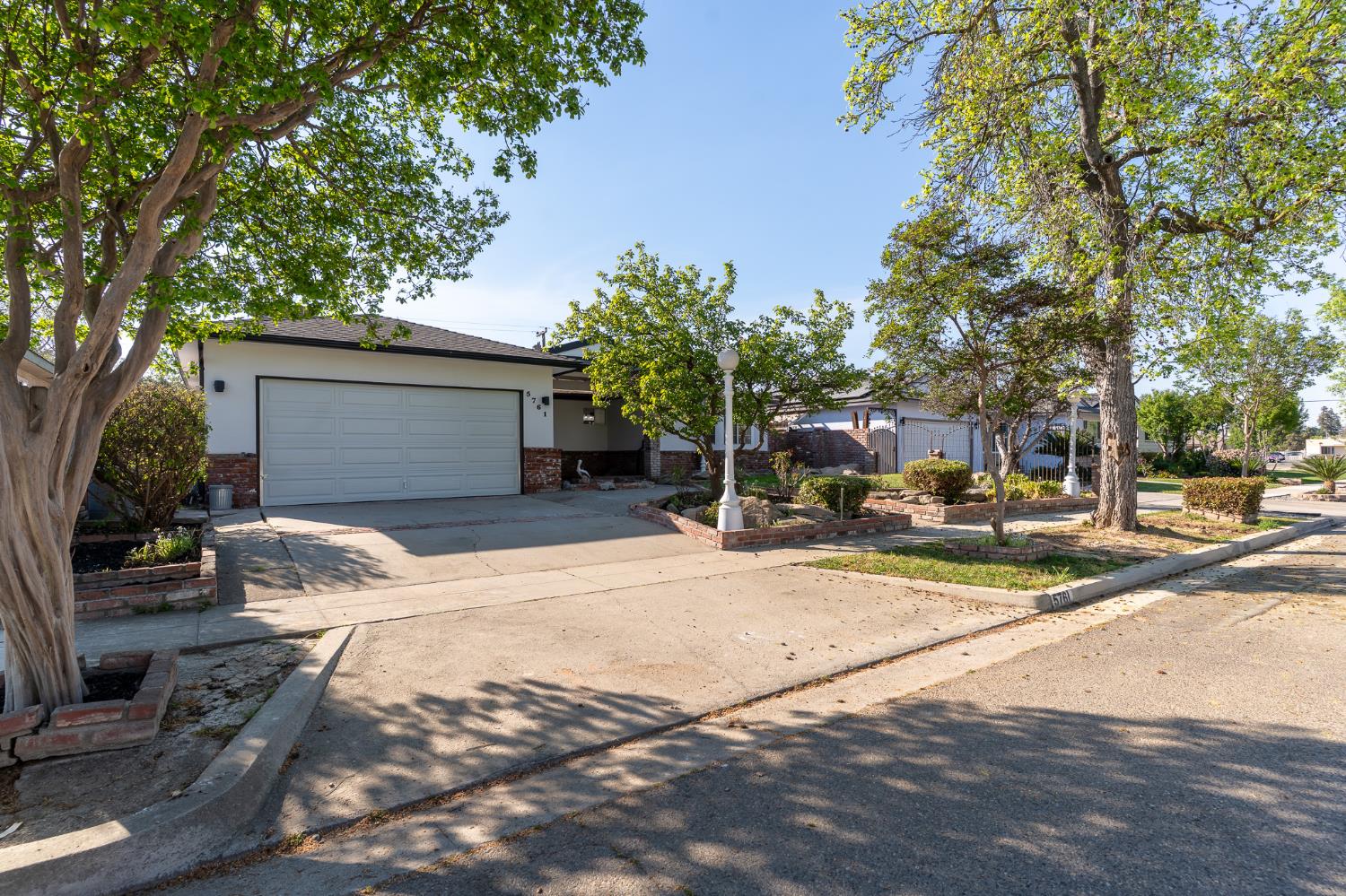 5761 N Orchard St, Fresno, CA 93710