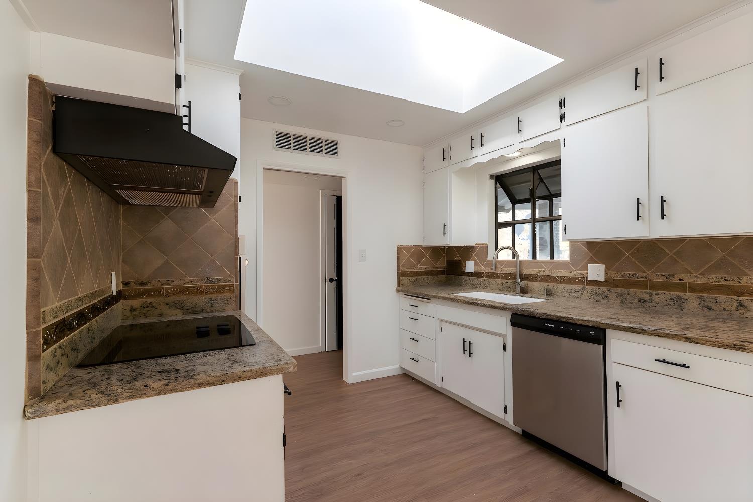 5761 N Orchard St, Fresno, CA 93710