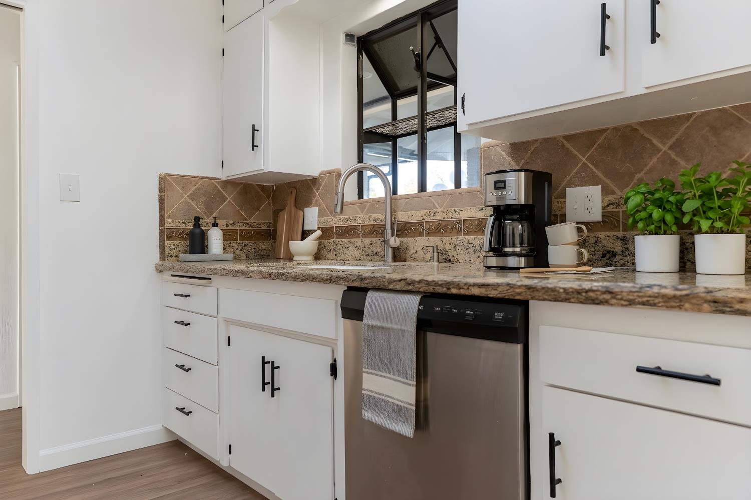 5761 N Orchard St, Fresno, CA 93710