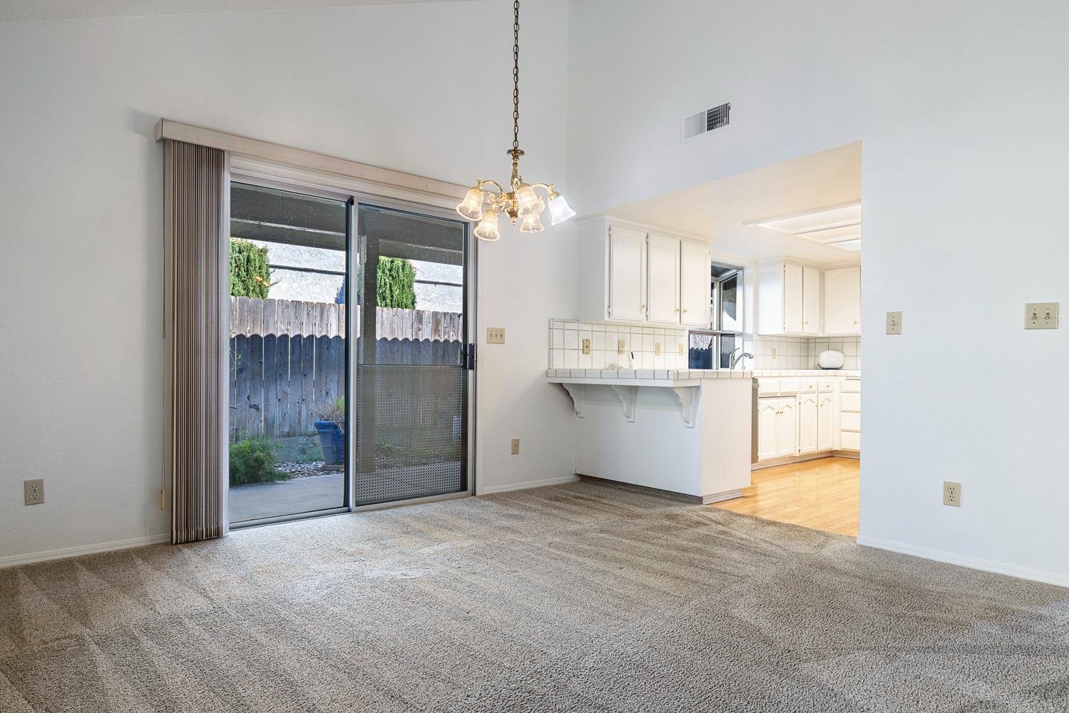 6363 N Gilroy Ave, Fresno, CA 93722