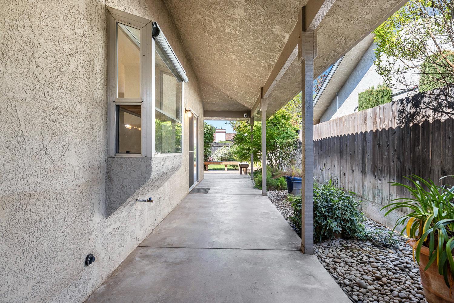 6363 N Gilroy Ave, Fresno, CA 93722