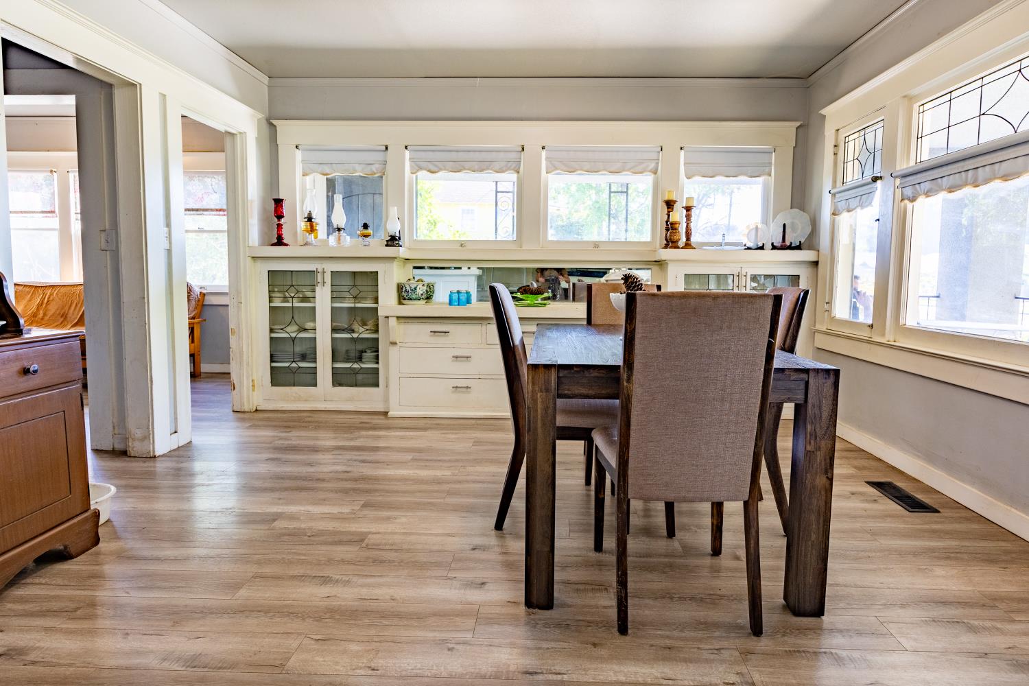 3463 E Kerckhoff Ave, Fresno, CA 93702