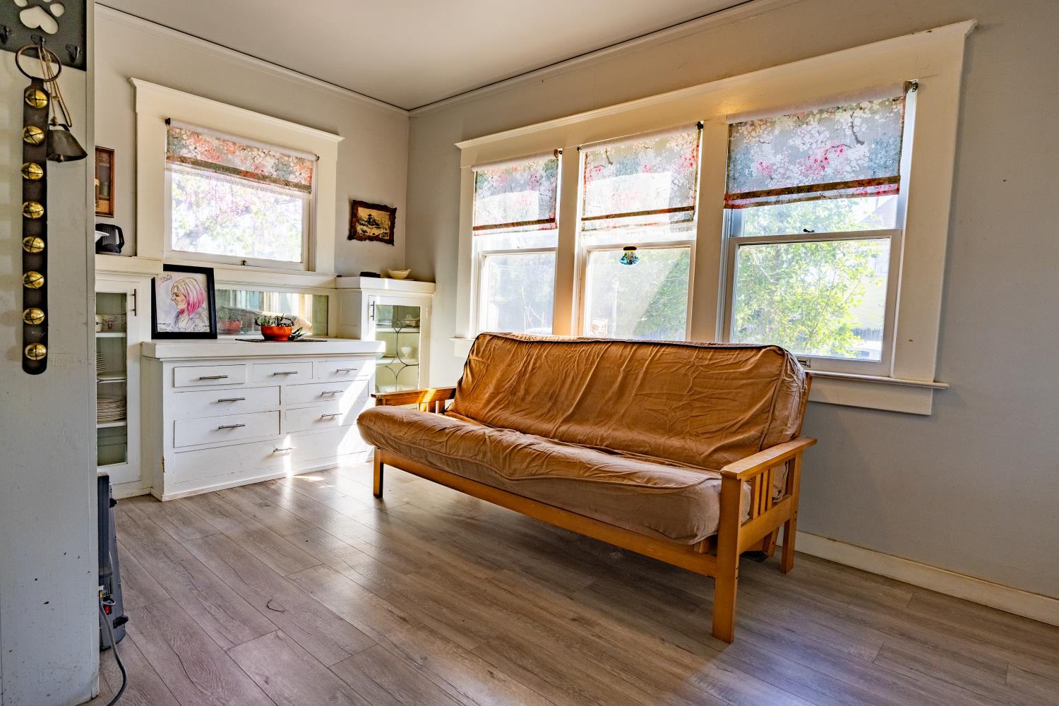 3463 E Kerckhoff Ave, Fresno, CA 93702