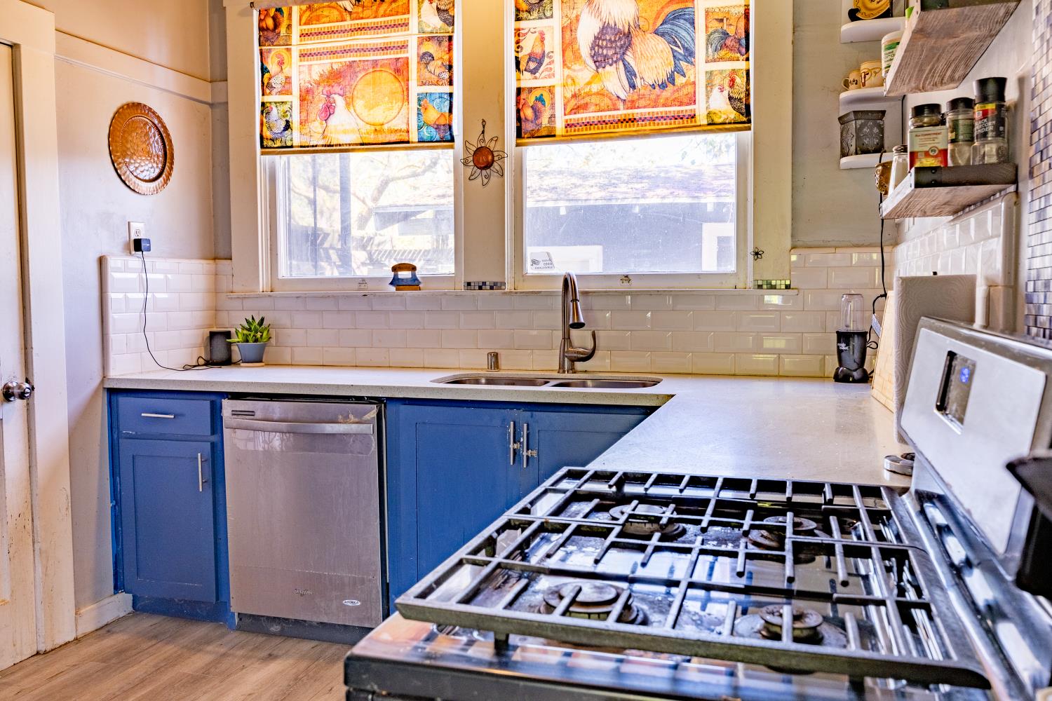 3463 E Kerckhoff Ave, Fresno, CA 93702