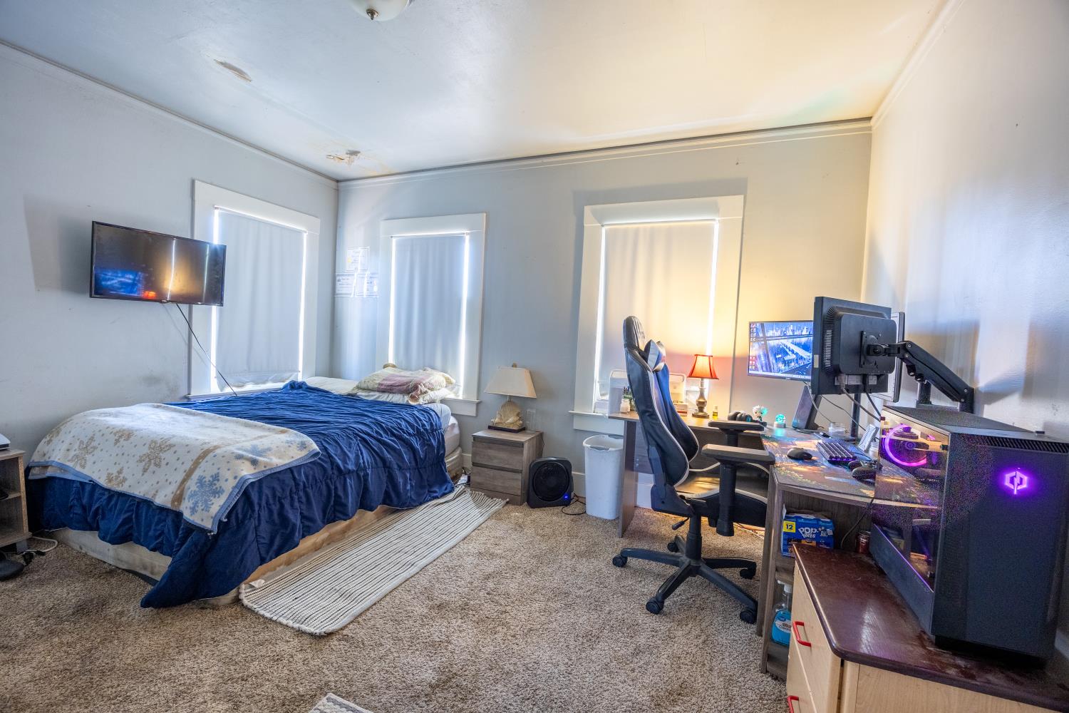 3463 E Kerckhoff Ave, Fresno, CA 93702