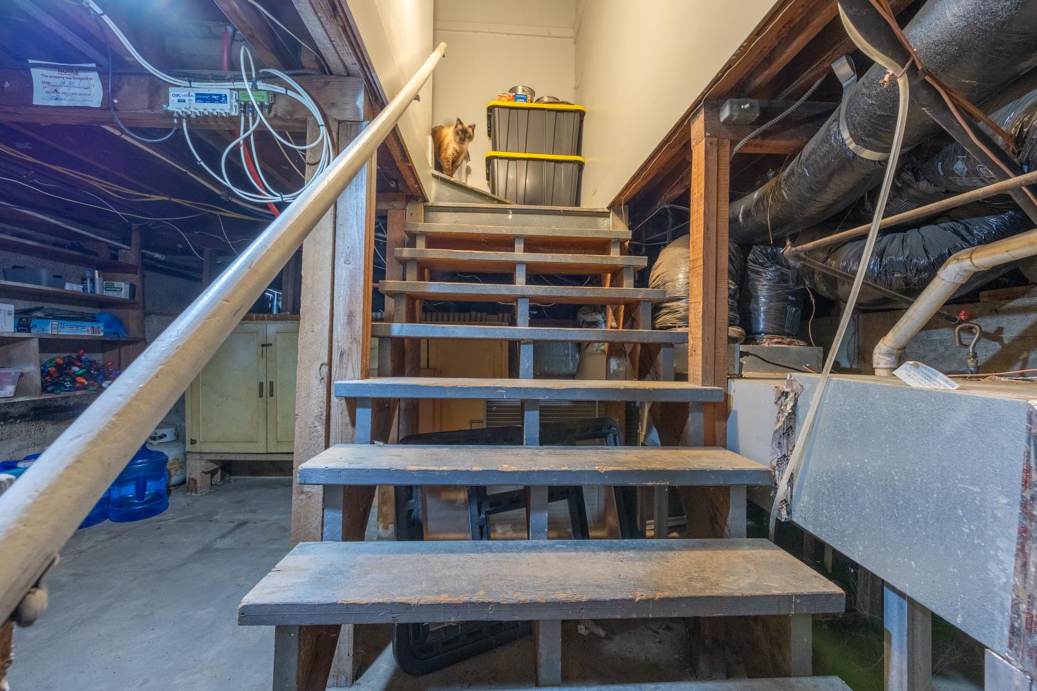 3463 E Kerckhoff Ave, Fresno, CA 93702