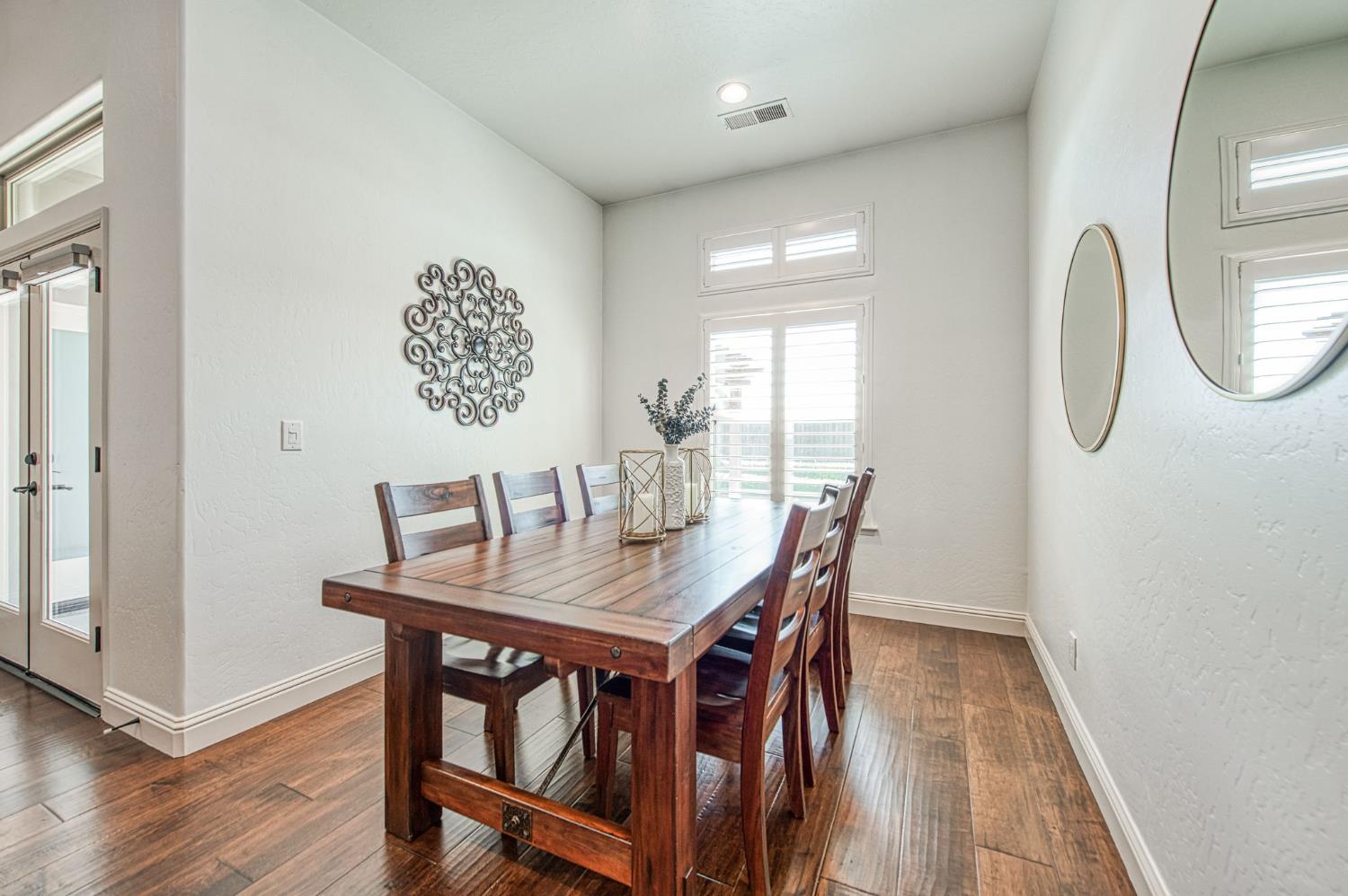 1634 N Cindy Ave, Clovis, CA 93619