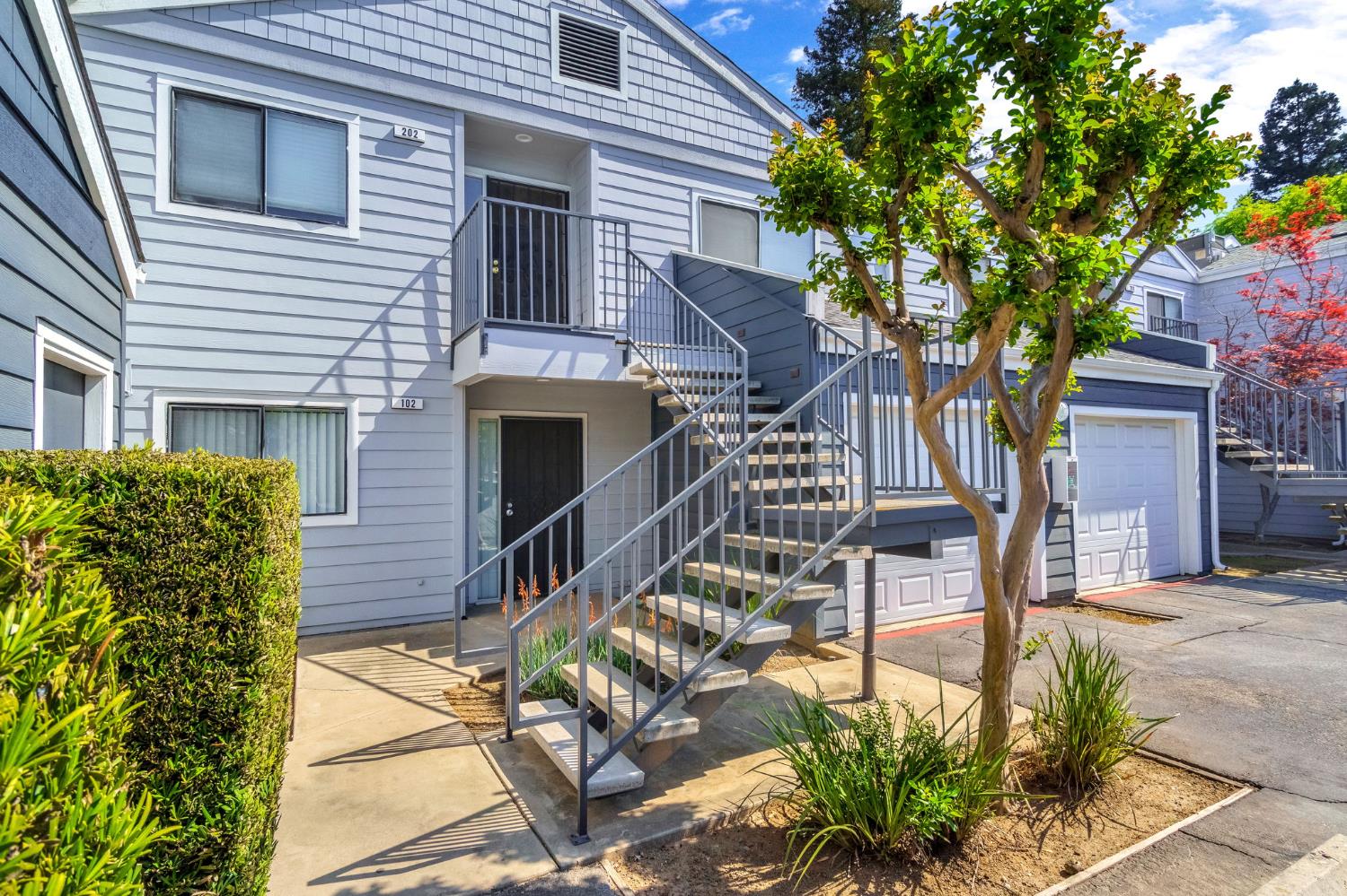 7675 N 1St St #202, Fresno, CA 93720