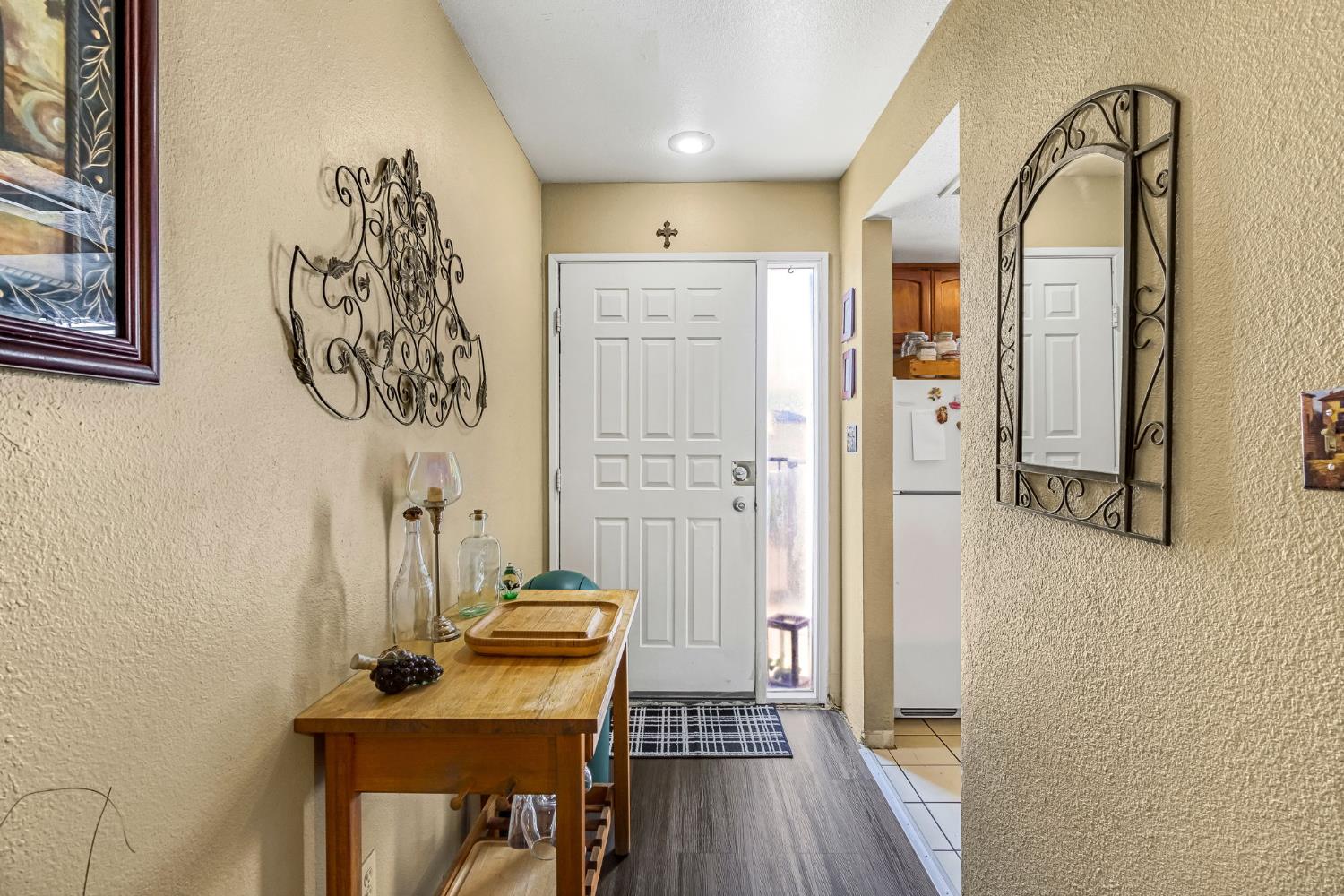 7675 N 1St St #202, Fresno, CA 93720