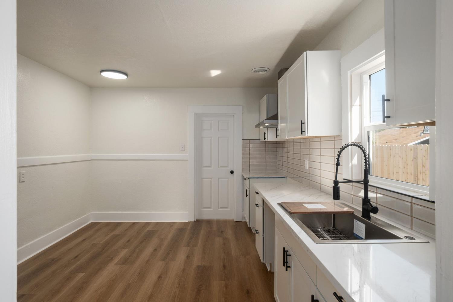 4237 E Washington Ave, Fresno, CA 93702