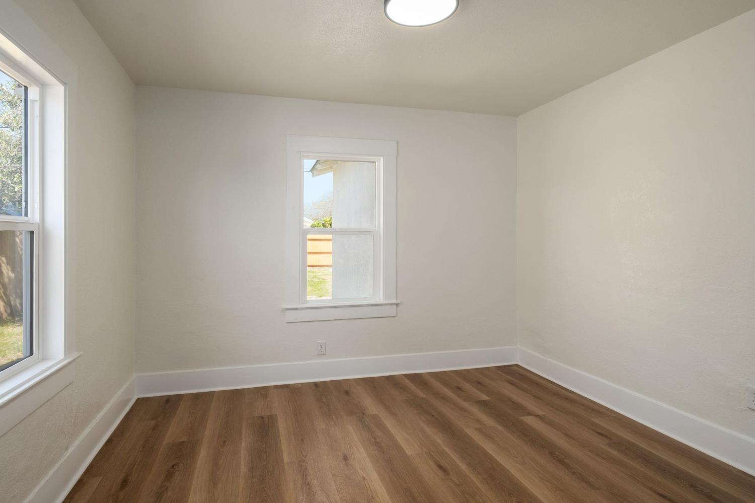 4237 E Washington Ave, Fresno, CA 93702