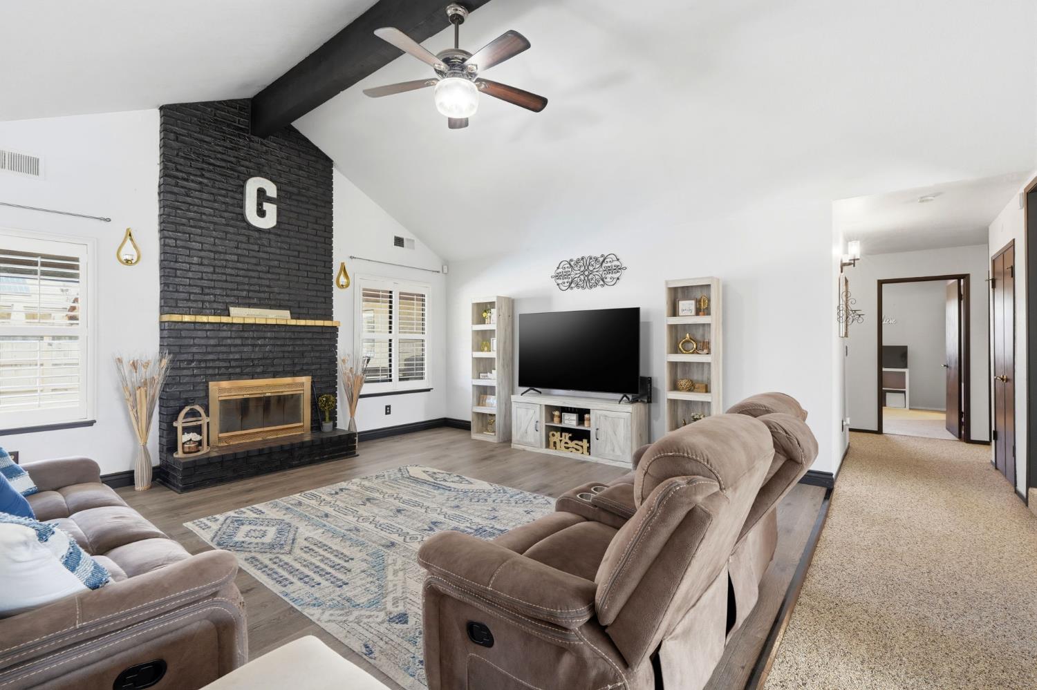 1332 Lincoln Ln, Lemoore, CA 93245