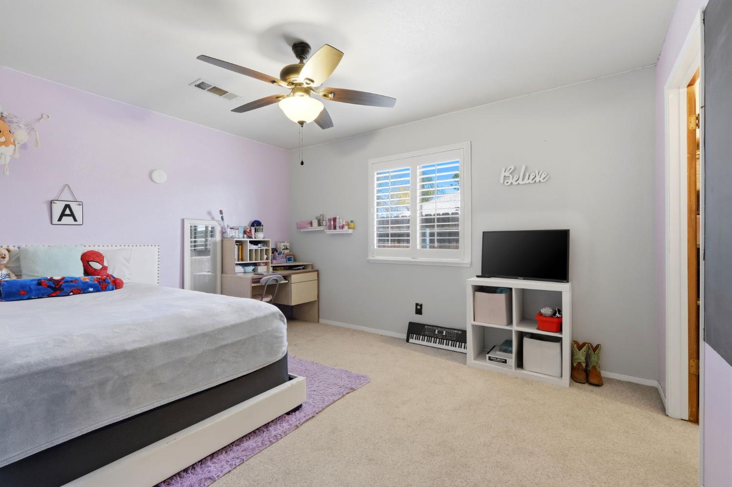 1332 Lincoln Ln, Lemoore, CA 93245