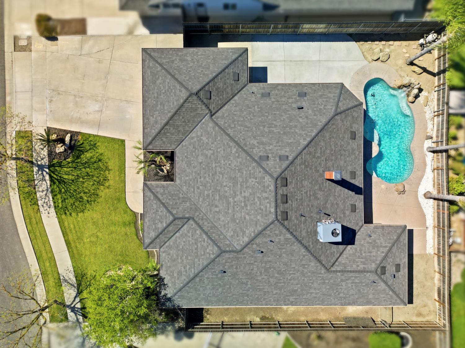 1332 Lincoln Ln, Lemoore, CA 93245