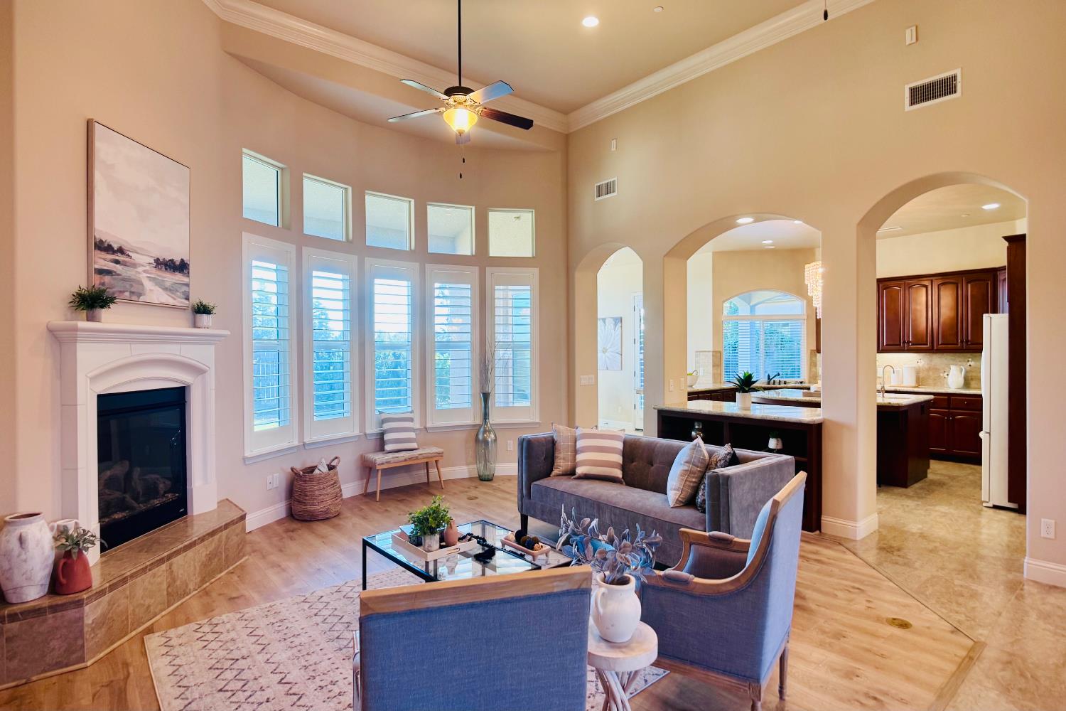 2770 Muncie Ave, Clovis, CA 93619